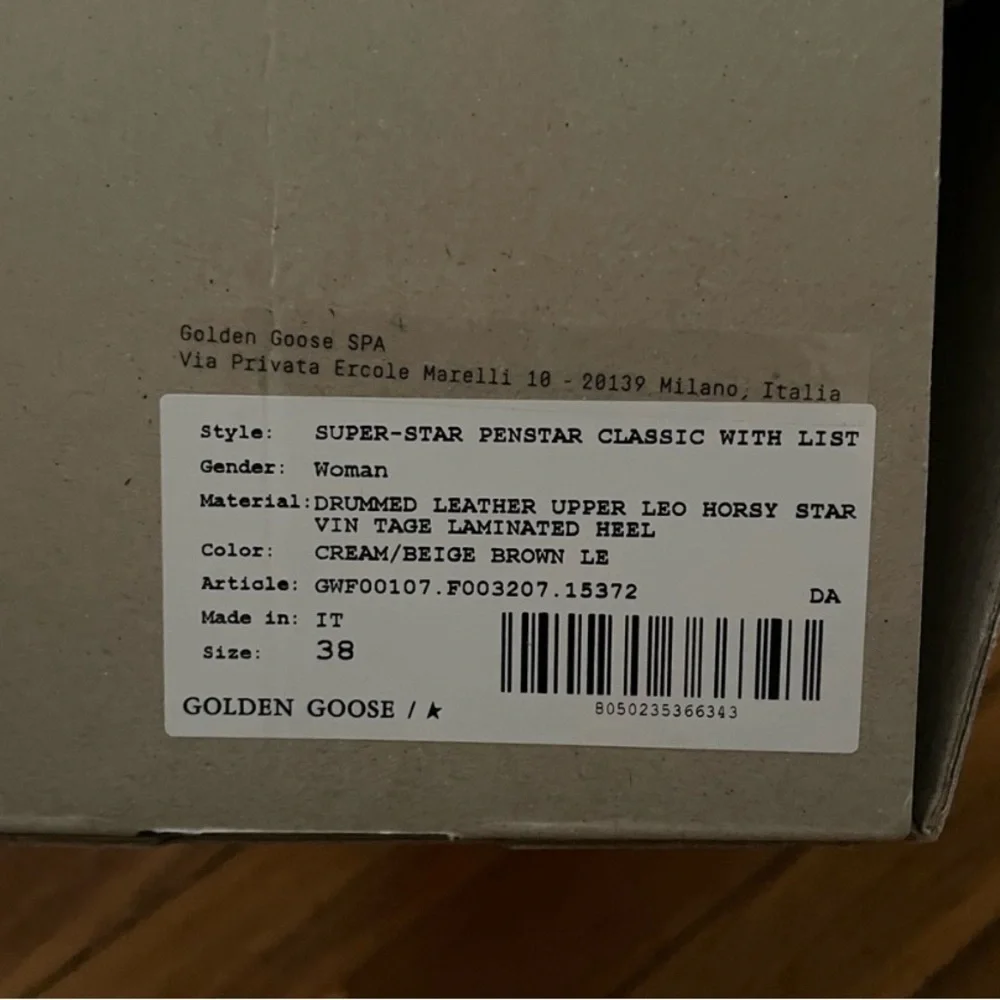 Golden Goose White and Green Sneakers - Picture 12 of 12